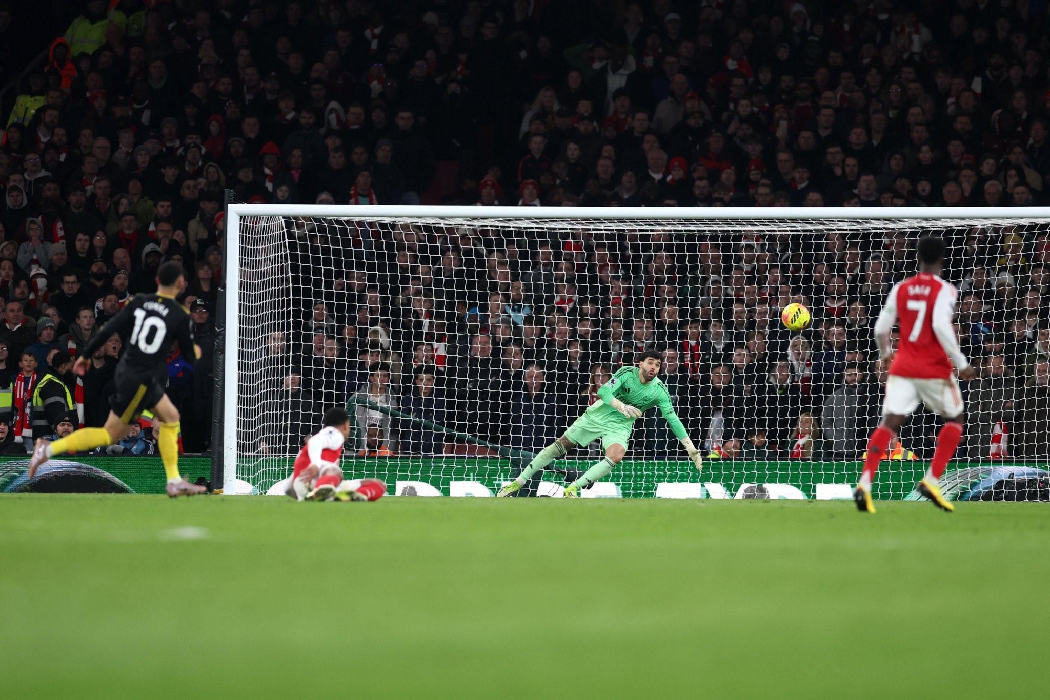 自上赛季以来库尼亚从禁区外攻入7球，英超同期远射进球最多