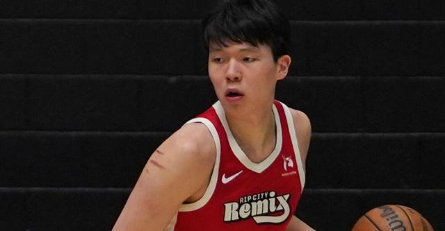 亿万28-斯普利特：杨瀚森需要提升的地方还有很多 他正在逐渐适应